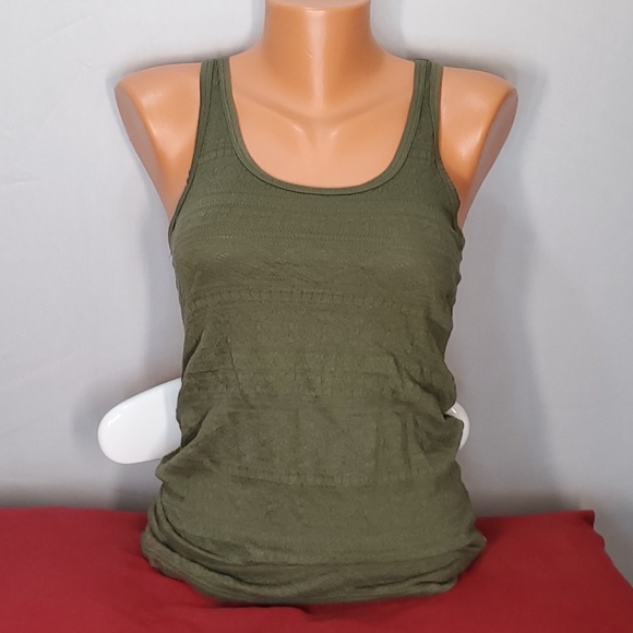 Woven Fitted Tank Top - Picture 1 of 3